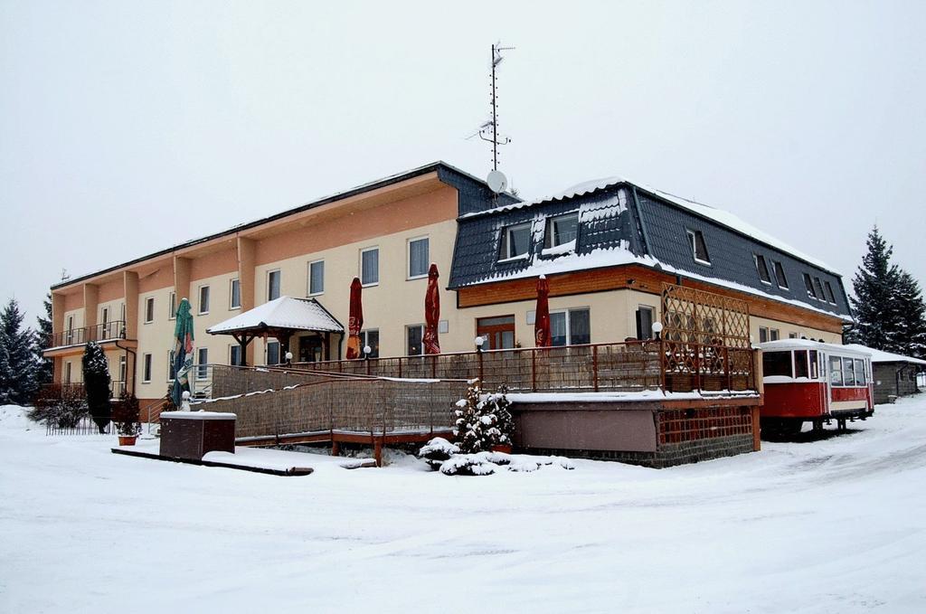 Hotel Vrchovina Podomi Exterior photo