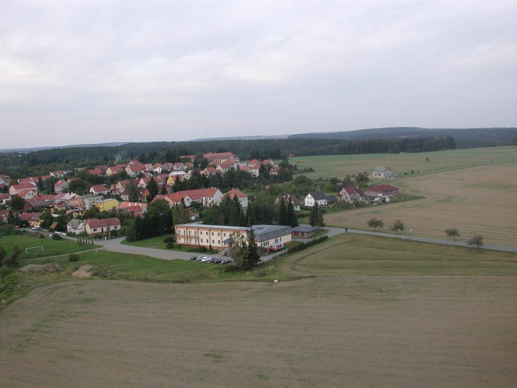 Hotel Vrchovina Podomi Exterior photo